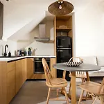 Pnoes Luxury Hotel de apartamente 4*