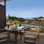 Hotel de apartamente Pnoes Luxury