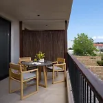 Pnoes Luxury