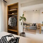Pnoes Luxury Hotel de apartamente 4*