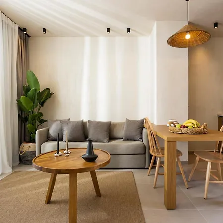 Hotel de apartamente Pnoes Luxury 4*