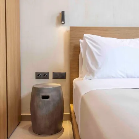 Aparthotel Pnoes Luxury *
