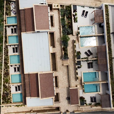 Pnoes Luxury Hotel apartamentowy