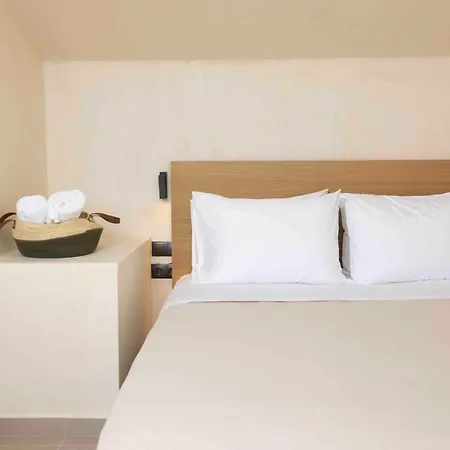 Pnoes Luxury Aparthotel 4*