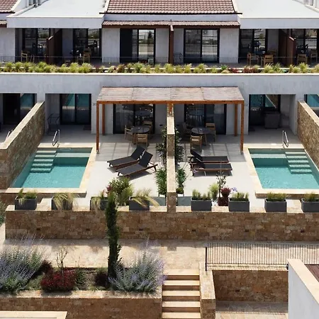 Apart-hotel Pnoes Luxury