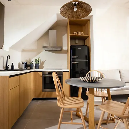 Pnoes Luxury Aparthotel 4*