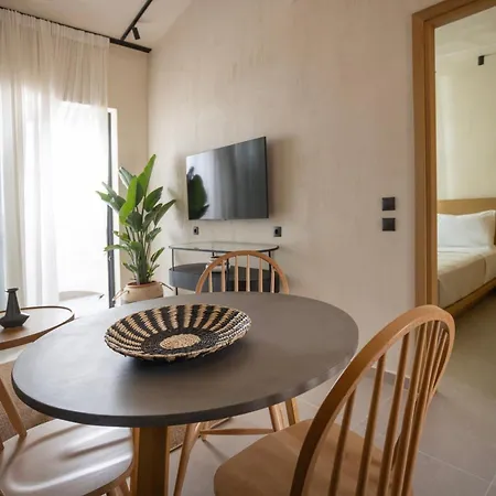 Aparthotel Pnoes Luxury 4*