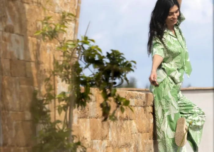 Hotel de apartamente Pnoes Luxury 4*