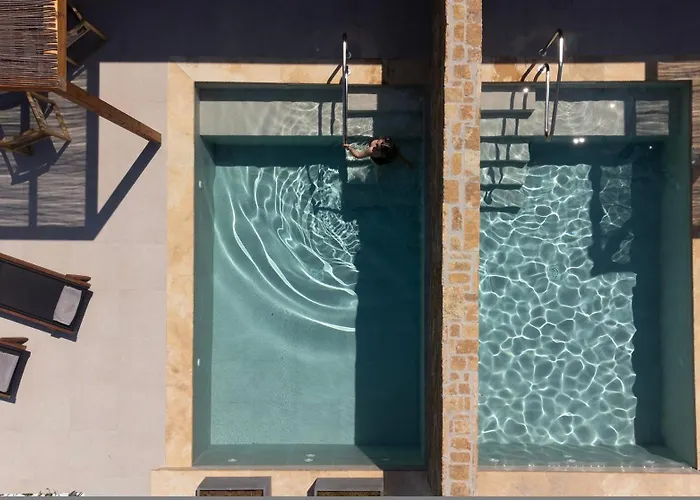 Pnoes Luxury Hotel de apartamente Paliouri