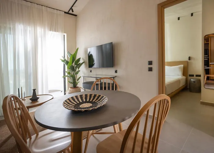 Hotel de apartamente Pnoes Luxury 4*