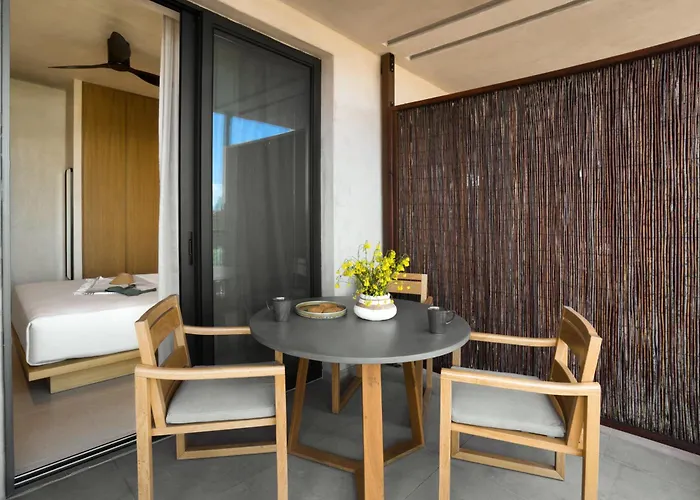 Pnoes Luxury Hotel de apartamente 4*